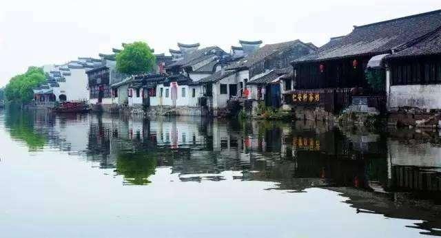 爬山旅游时，有什么降温驱蚊的办法？
